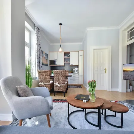 Apartment (61c) Meeresblick 3 *